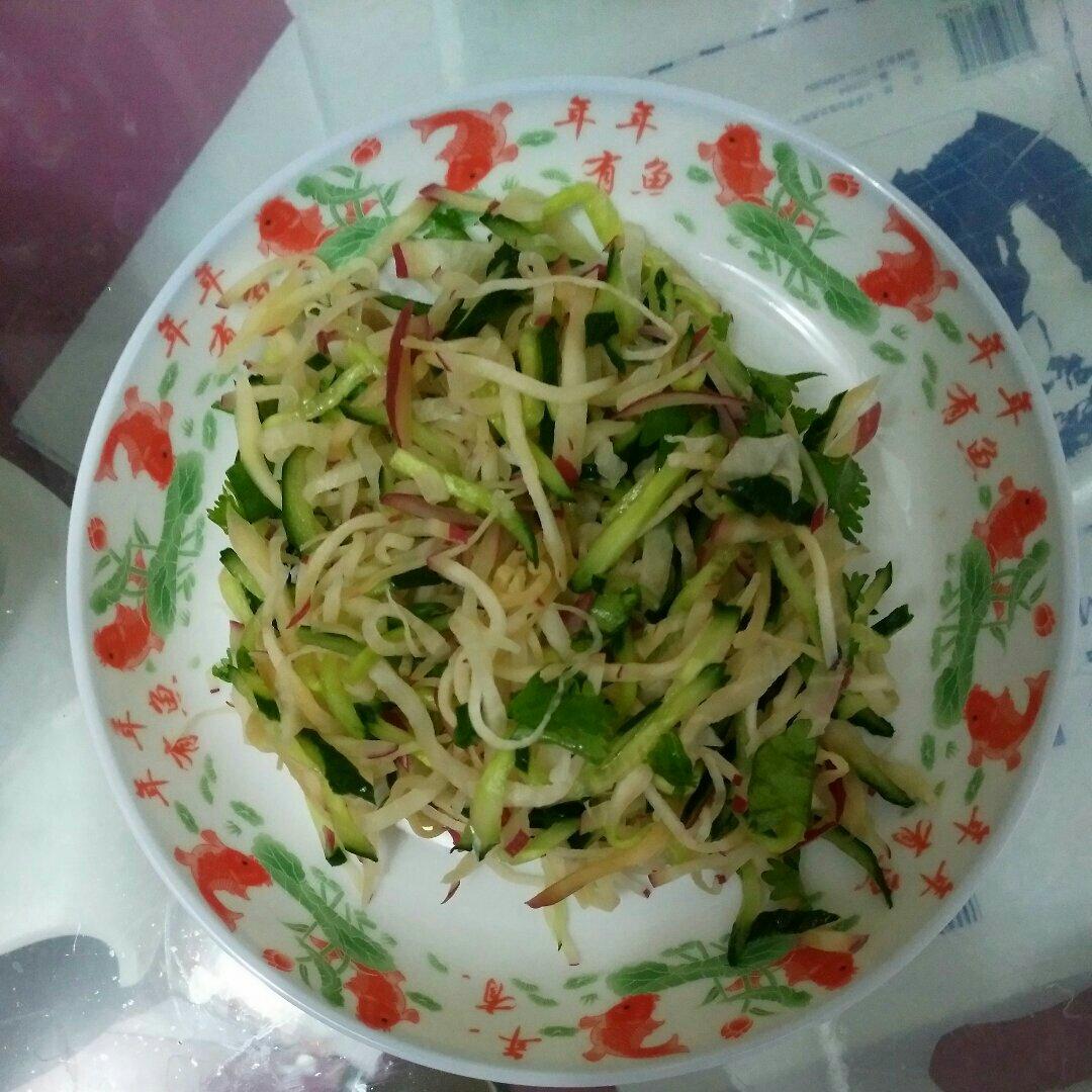 凉拌萝卜丝