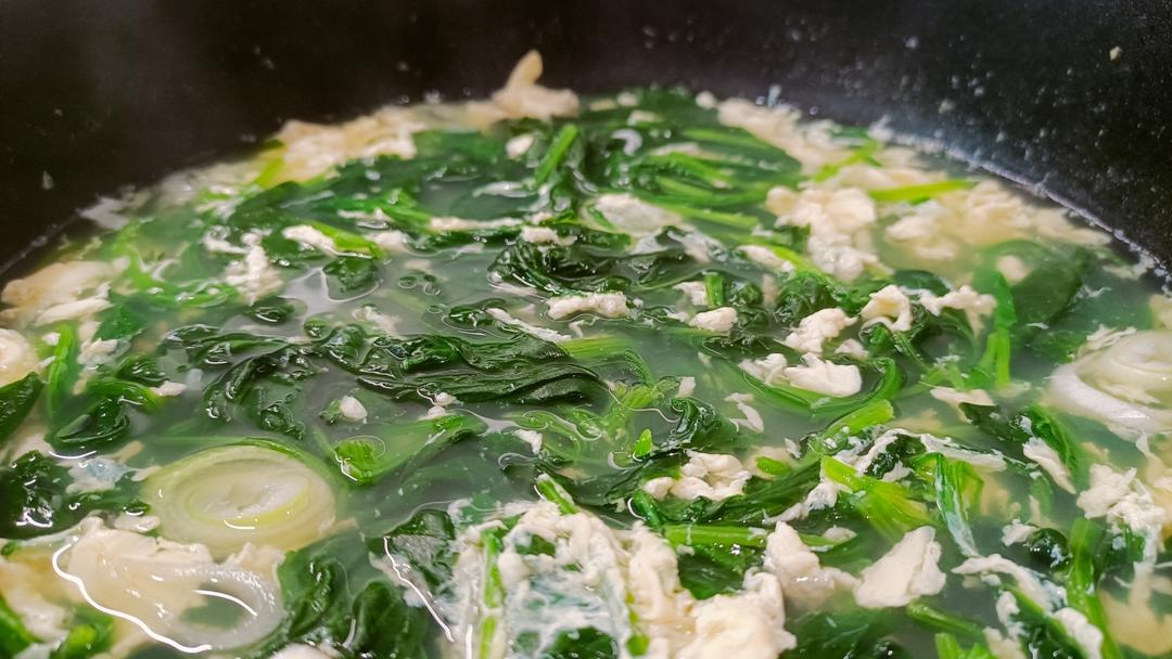 菠菜鸡蛋汤