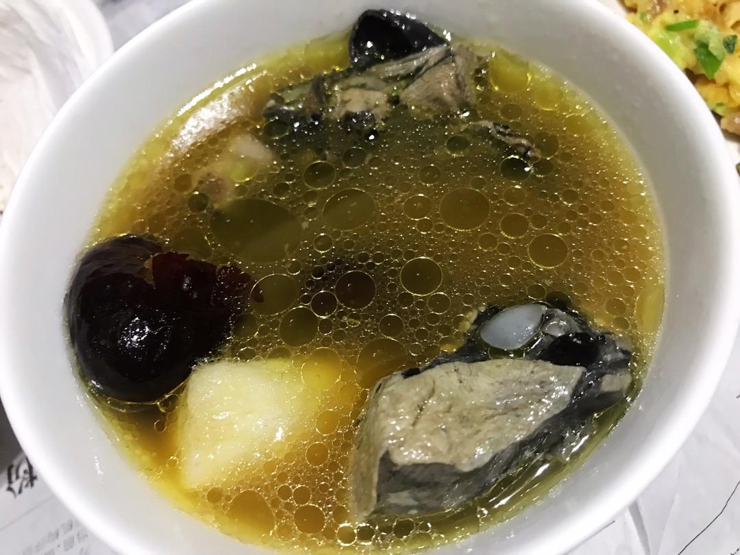 乌鸡山药红枣汤