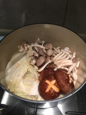 20分钟的铸铁锅炖菜的做法 步骤3