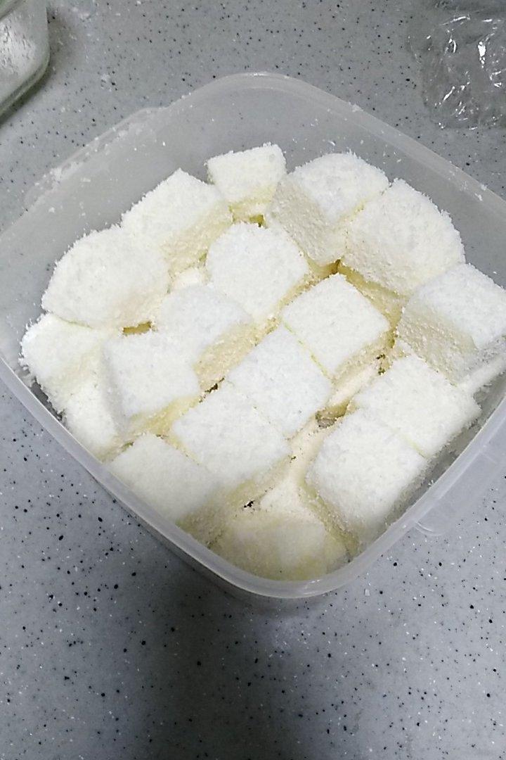 太棒啦！1个方子，做出2道口味一流的甜品！——椰奶小方&炸鲜奶