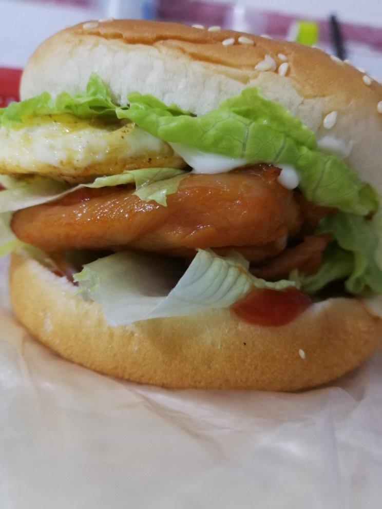 手机用户0600_xrzc做的肯德基早餐汉堡轻松在家做 ---『玉米鸡肉堡』