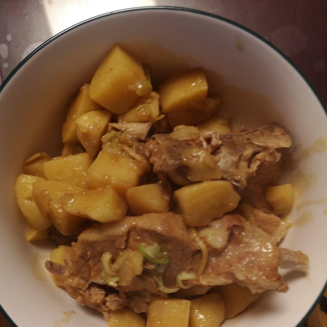 土豆排骨汤