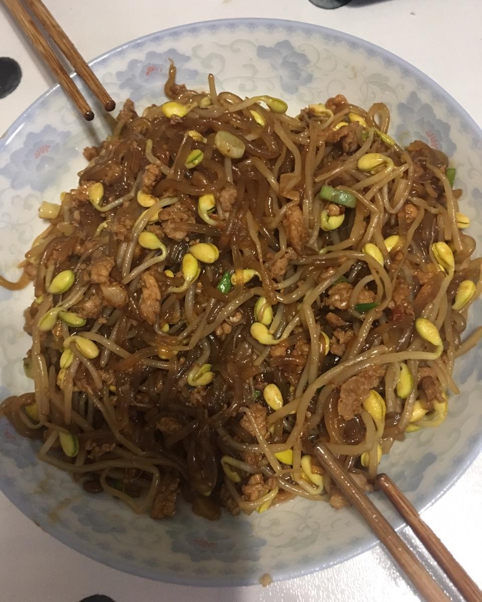 肉末豆芽炒粉丝