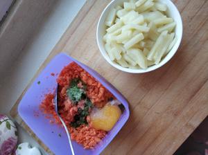 懒人版青椒胡萝卜土豆饼儿童餐1岁+儿童土豆鸡蛋蔬菜饼的做法 步骤2