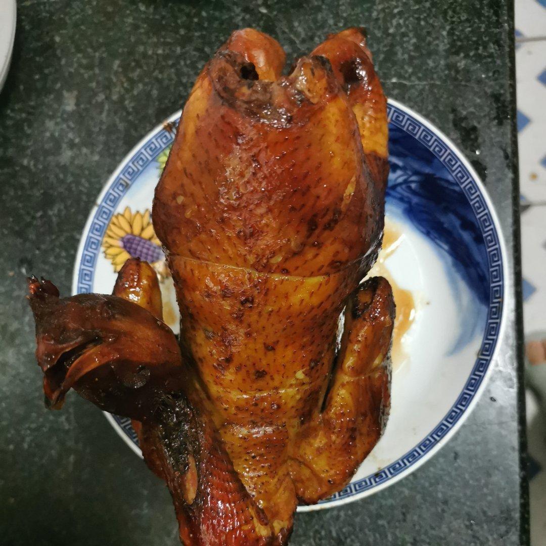 乌云酱做的烤箱版脆皮电烤鸡