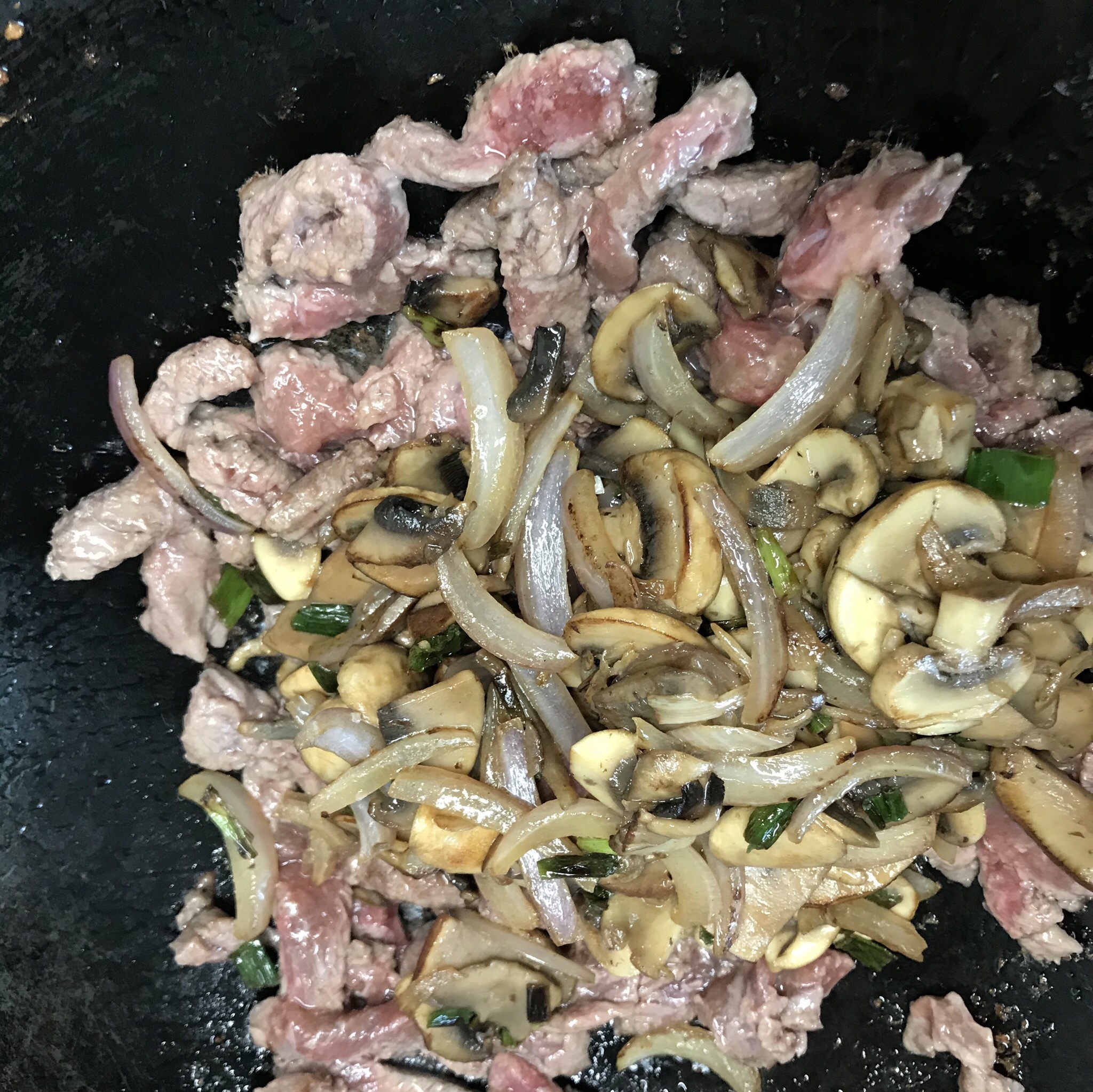 招牌蘑菇牛肉饭的做法 步骤9
