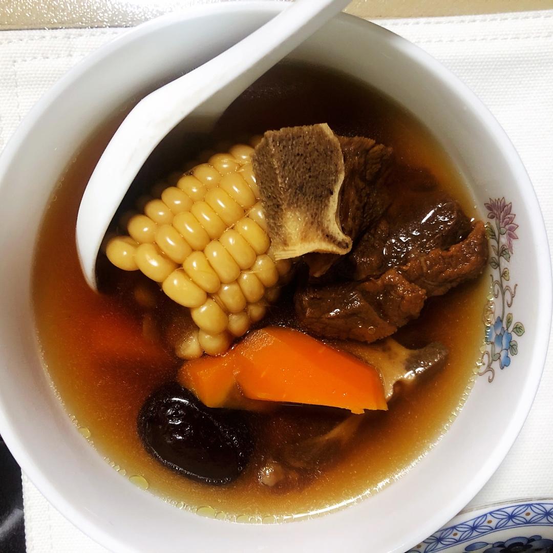 美味牛骨养生汤