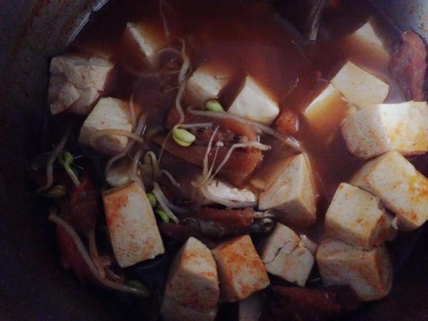 明太鱼豆腐豆芽菇汤