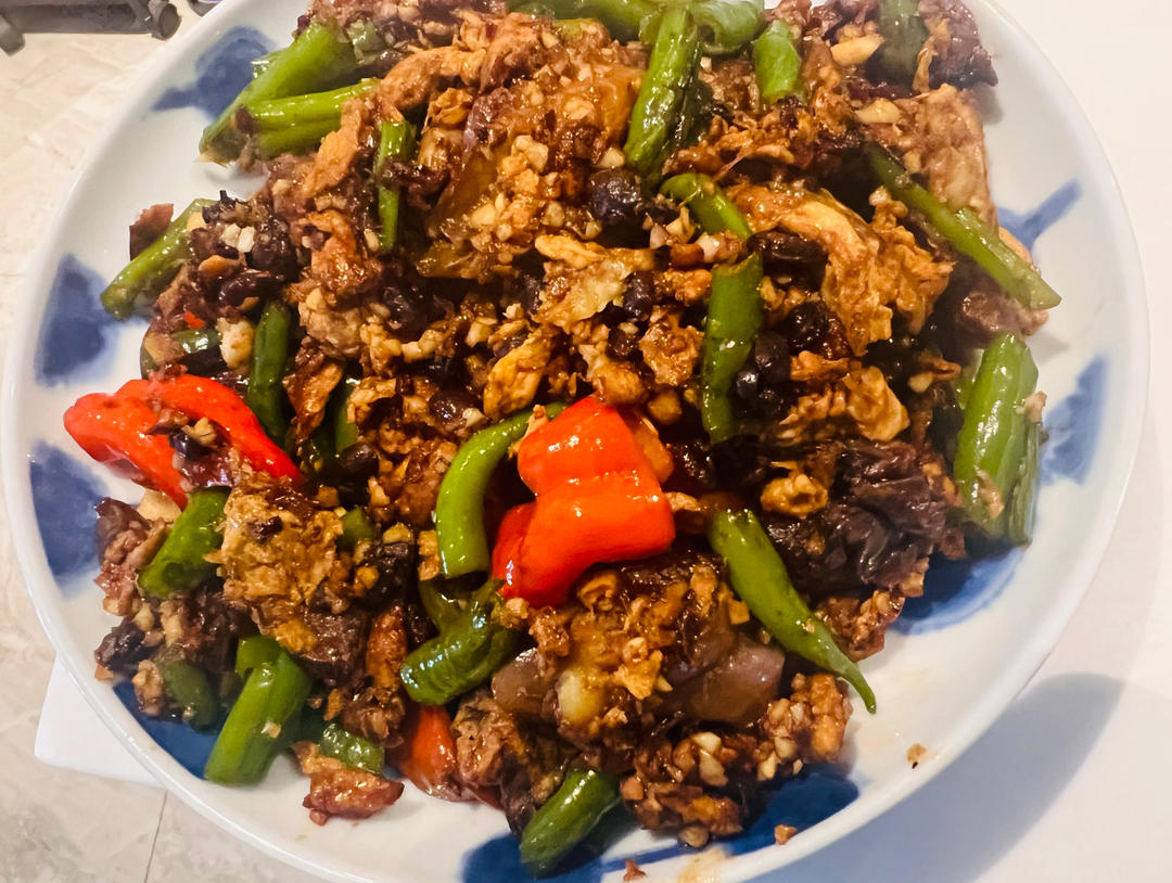 你没吃过的超级下饭的豆豉茄子炒鸡蛋