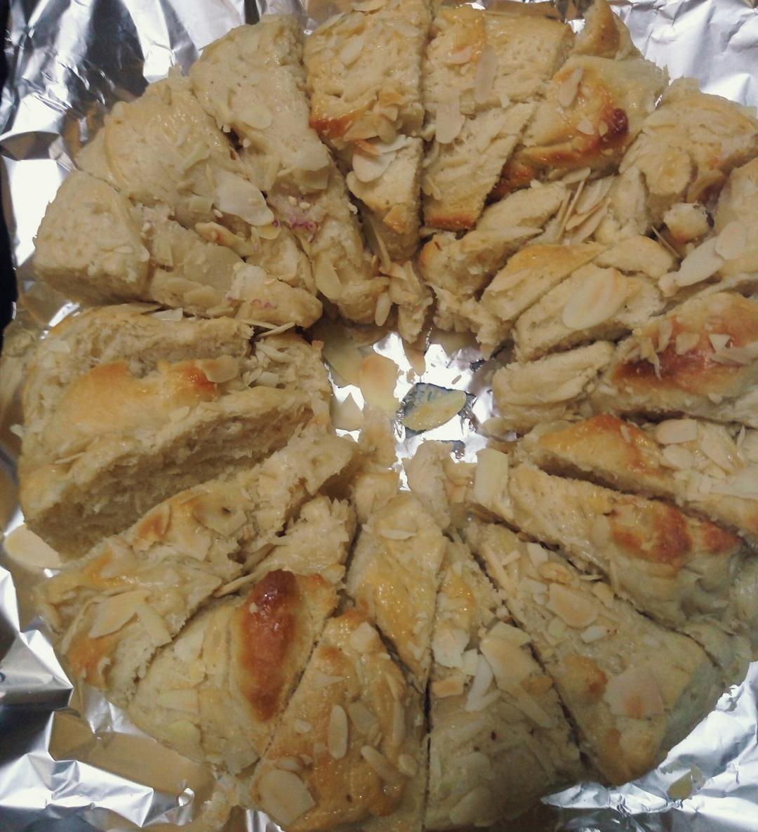 消耗淡奶油的超软北海道手撕面包——椰蓉和巧克力很搭哦~