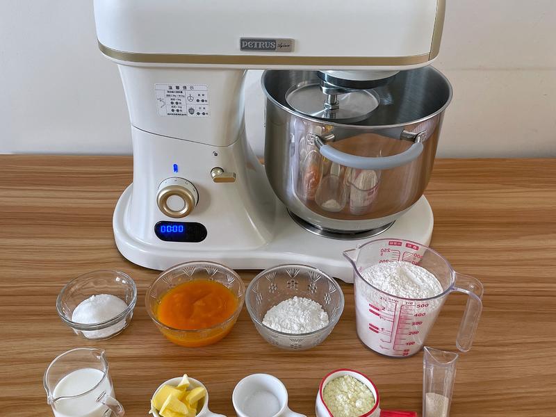 纯奶手撕吐司的做法 步骤1