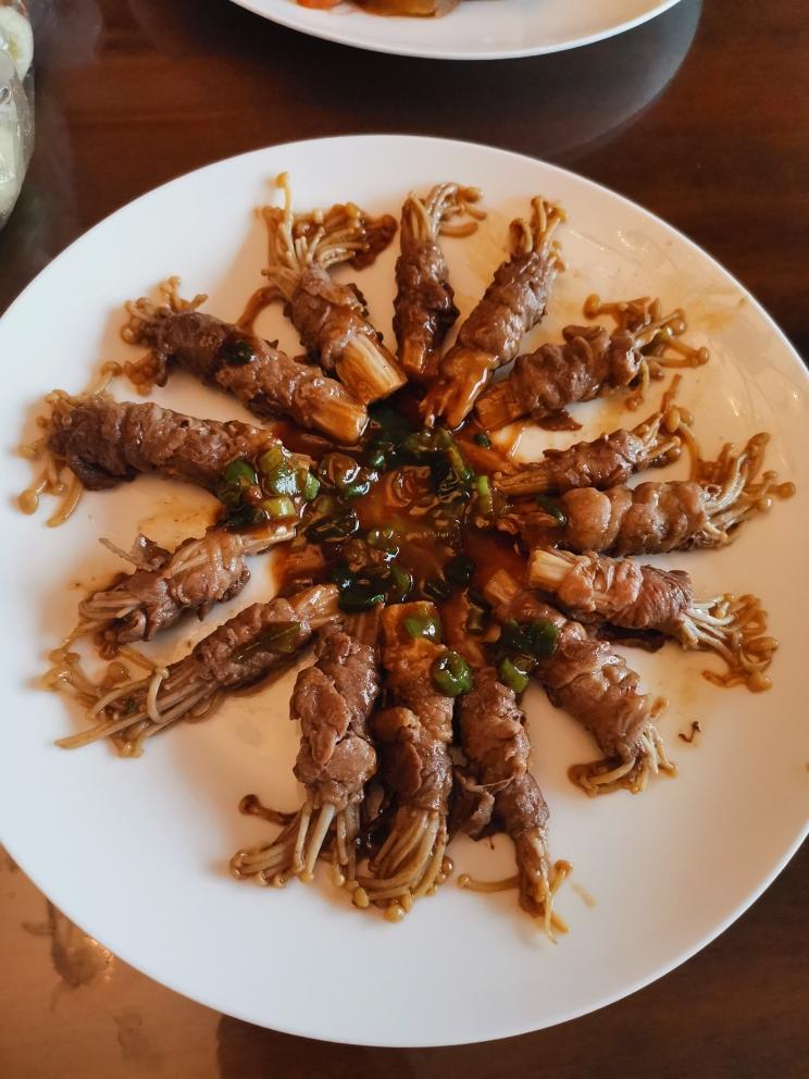 超简单的金针菇牛肉卷