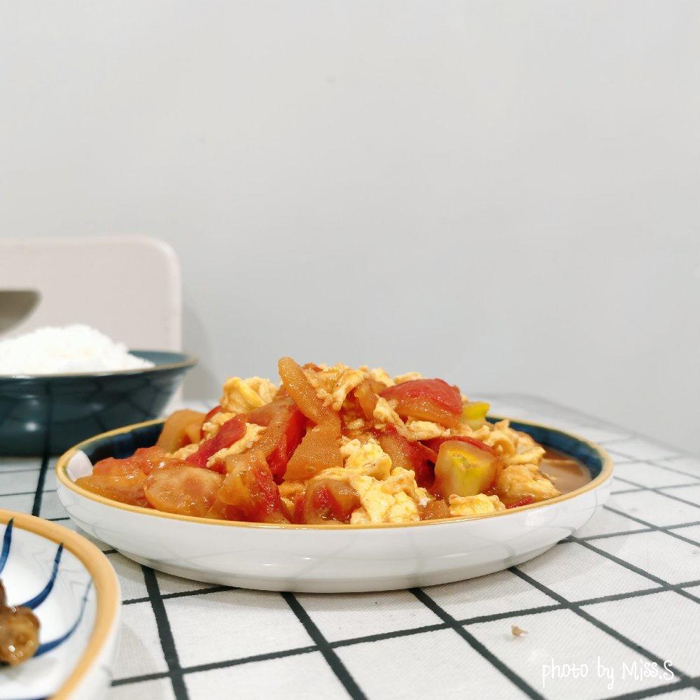 番茄炒鸡蛋（超浓的番茄味）