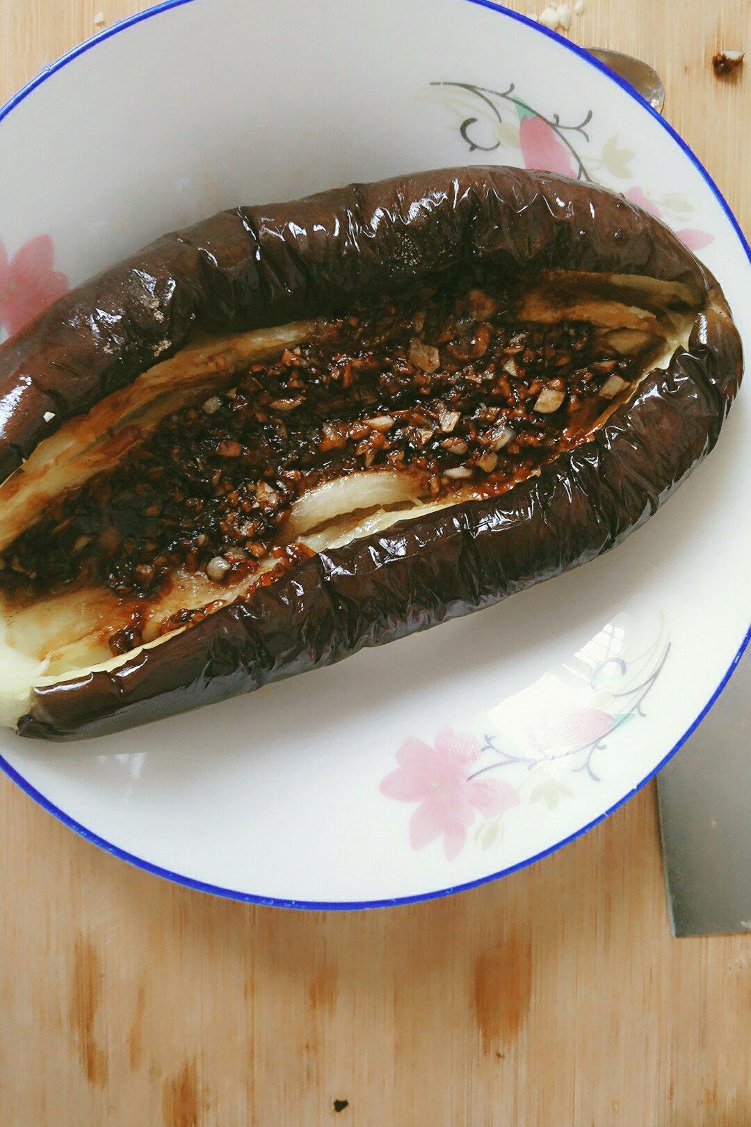 余倾不是余青做的微波炉烤茄子