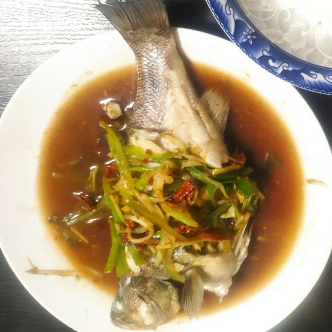 清蒸鲈鱼