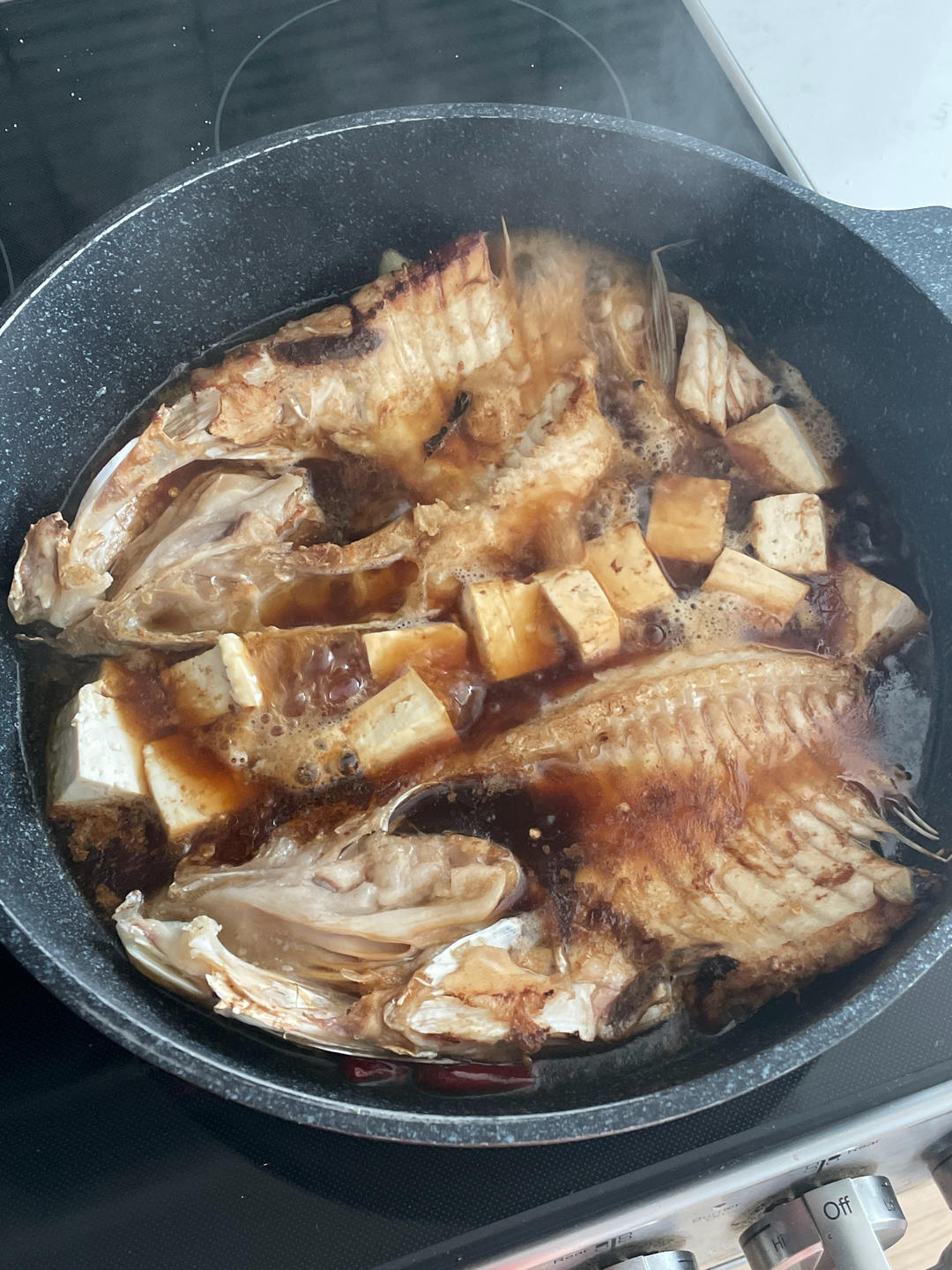红烧鱼头豆腐