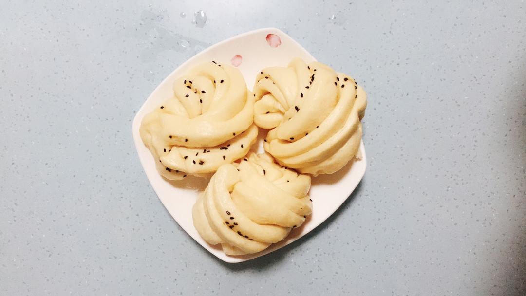 葱油花卷 Steamed Roll