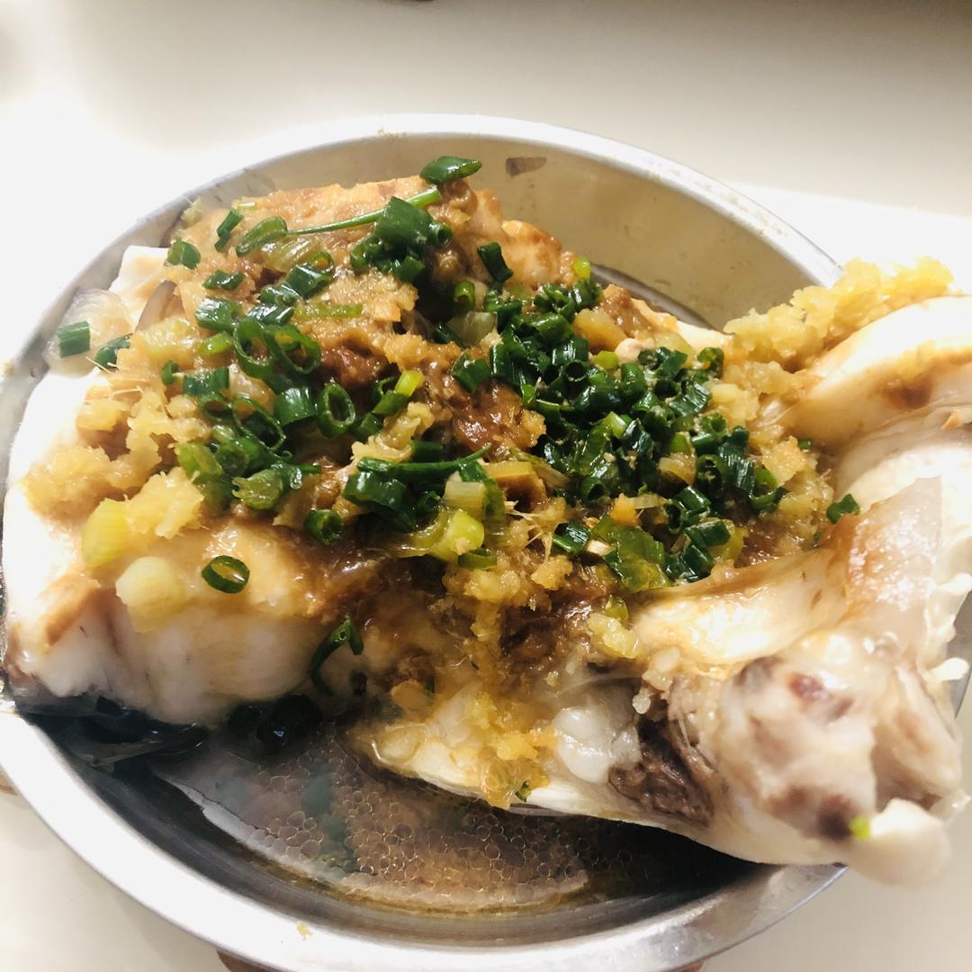 豆瓣酱蒸鲩鱼的做法