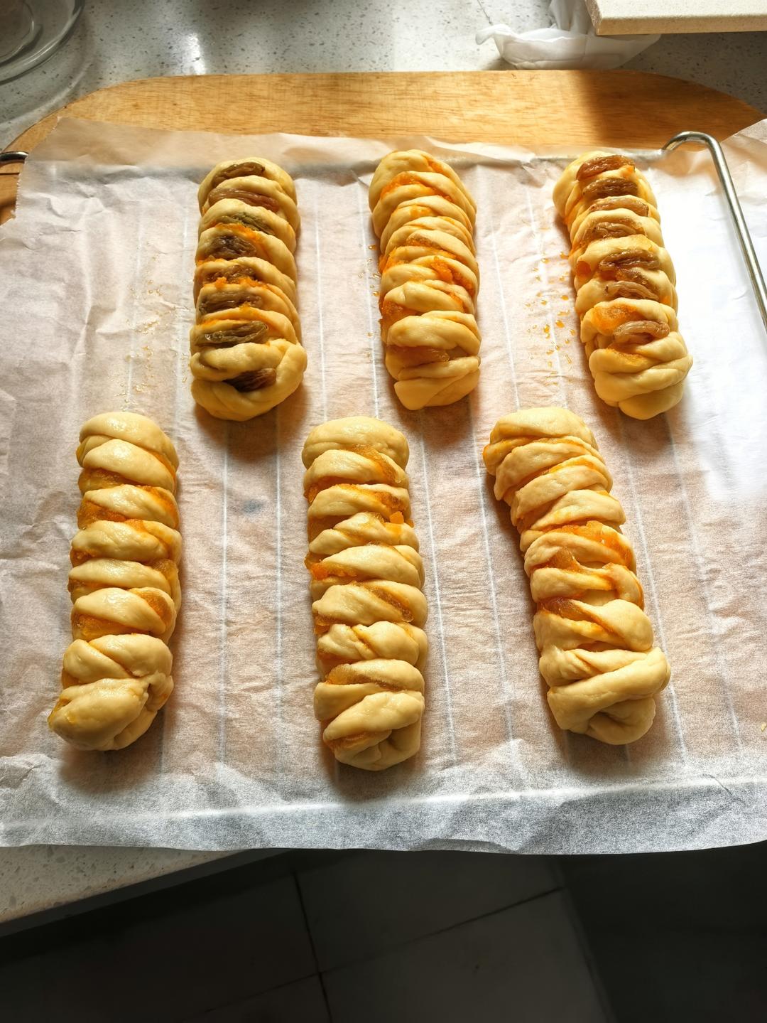 咸蛋黄奶酥面包（免模具）