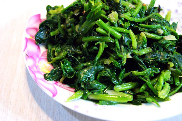 清炒菠菜