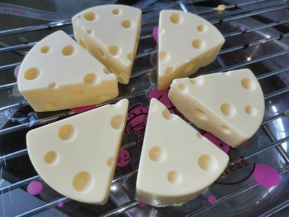 猫和老鼠最爱抢的芝士蛋糕