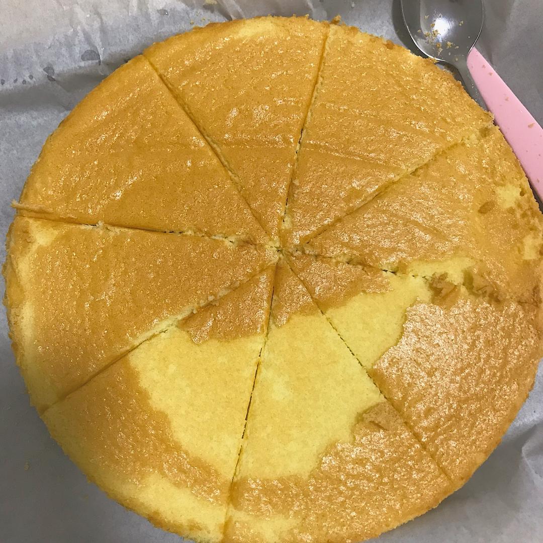 烤箱做蛋糕（戚风蛋糕的做法）