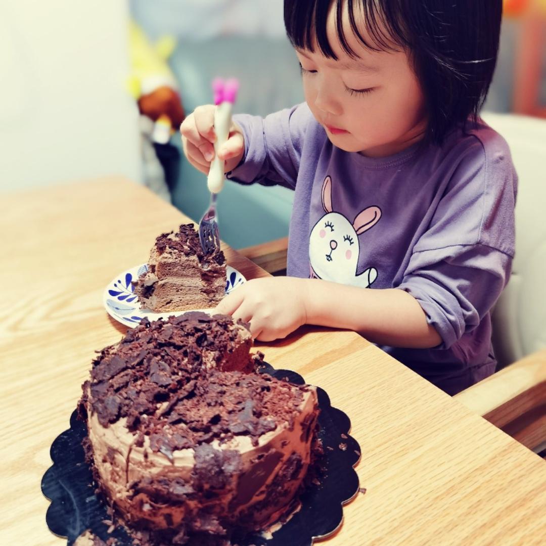 巧克力奶油蛋糕/巧克力奶油的操作手法。/「戚风及其衍生」烘焙视频蛋糕篇2