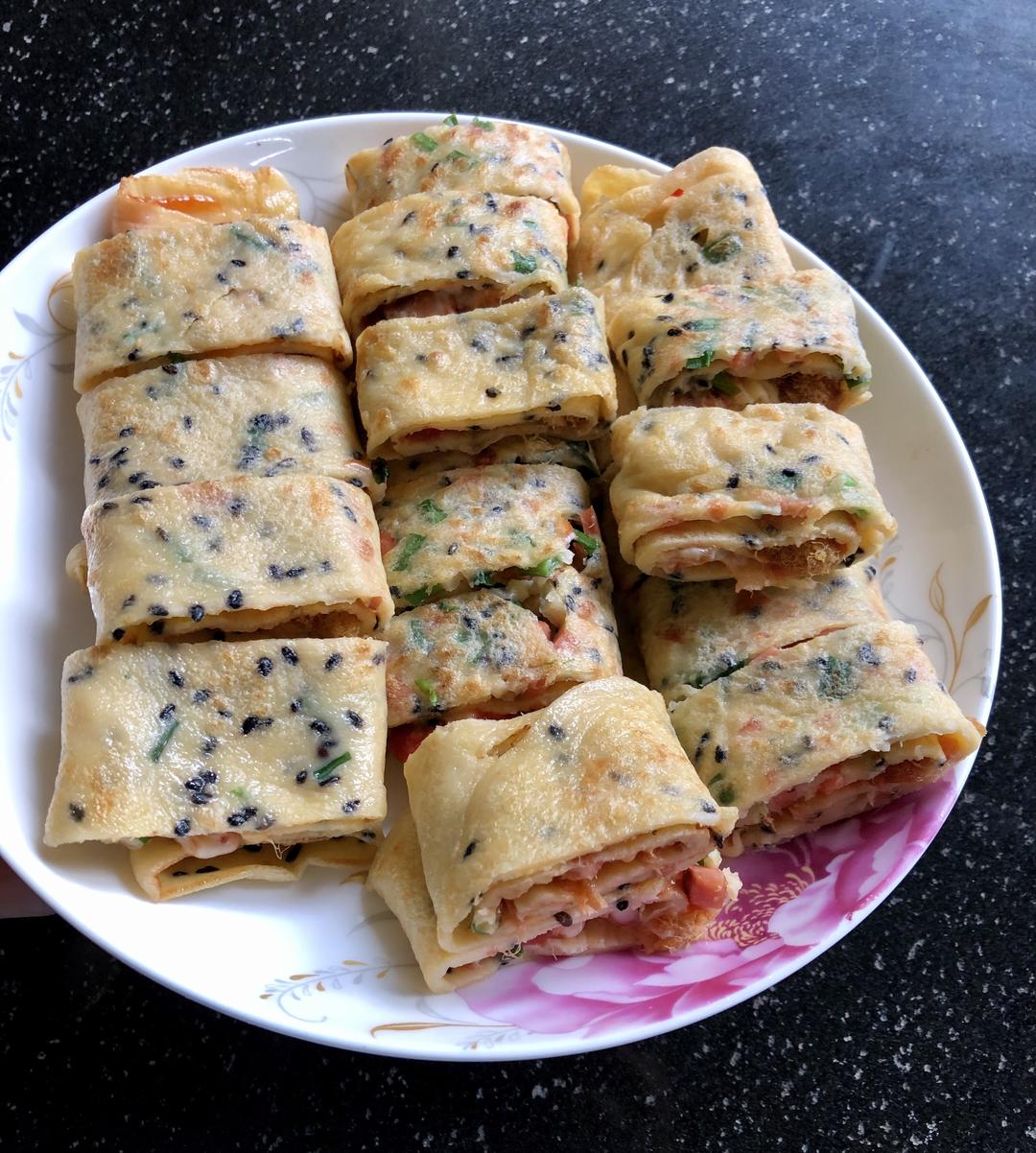 鸡蛋煎饼 肉松鸡蛋饼 快手早餐，豪华版煎饼的做法