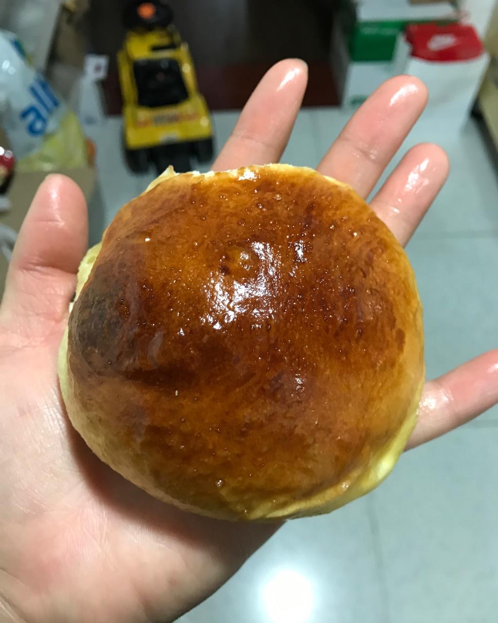 早餐中的香奈儿NO.5：黄油小餐包