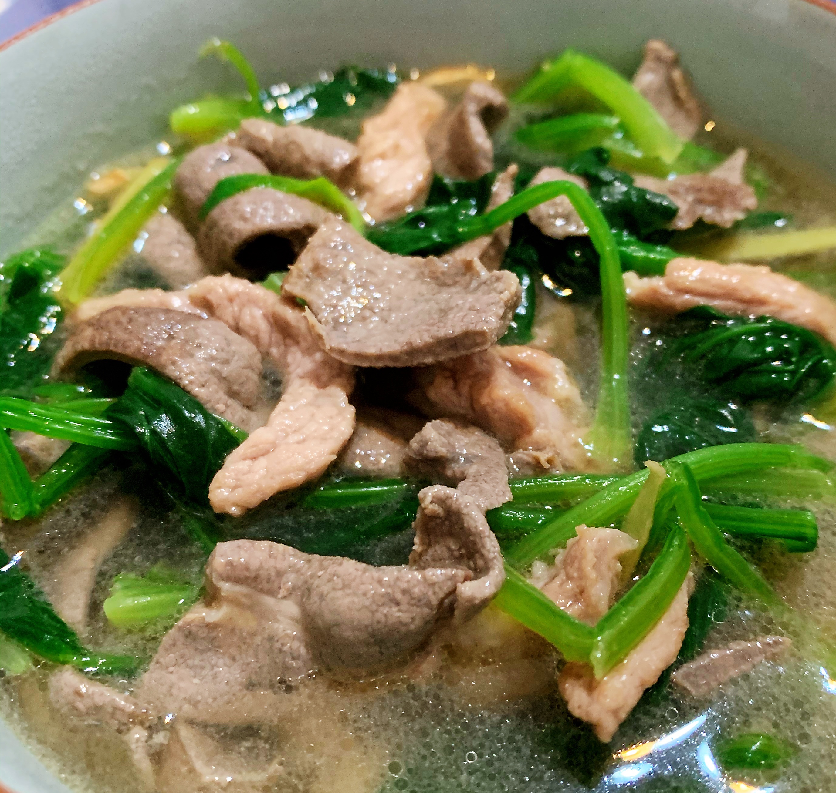菠菜猪肝肉片汤