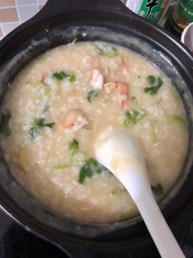 鲜虾砂锅粥