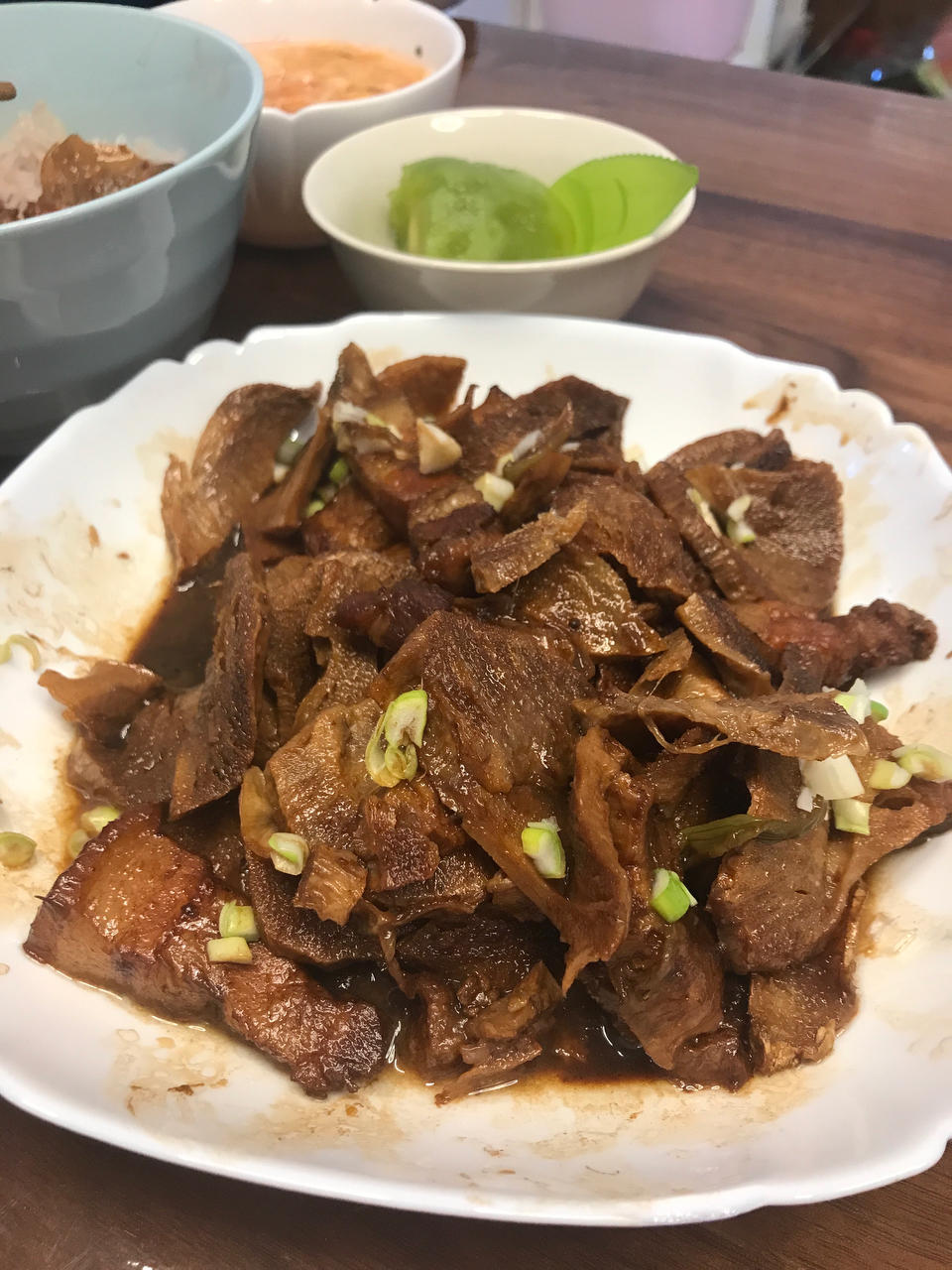 秘制笋干红烧肉