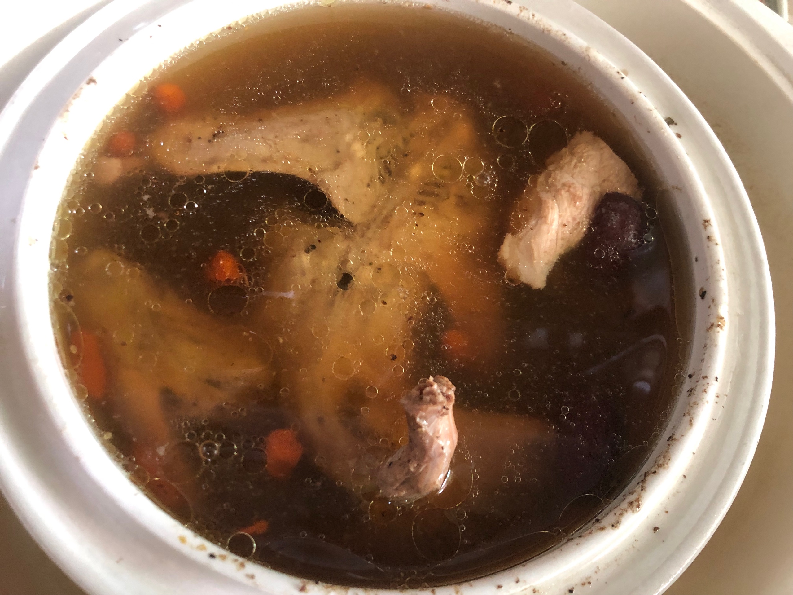 鸽子炖天麻汤的做法