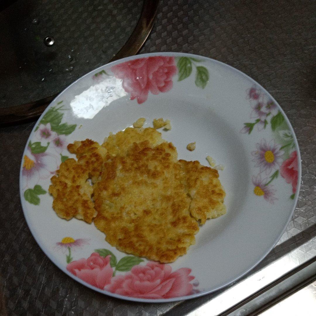 鸡蛋米饭饼