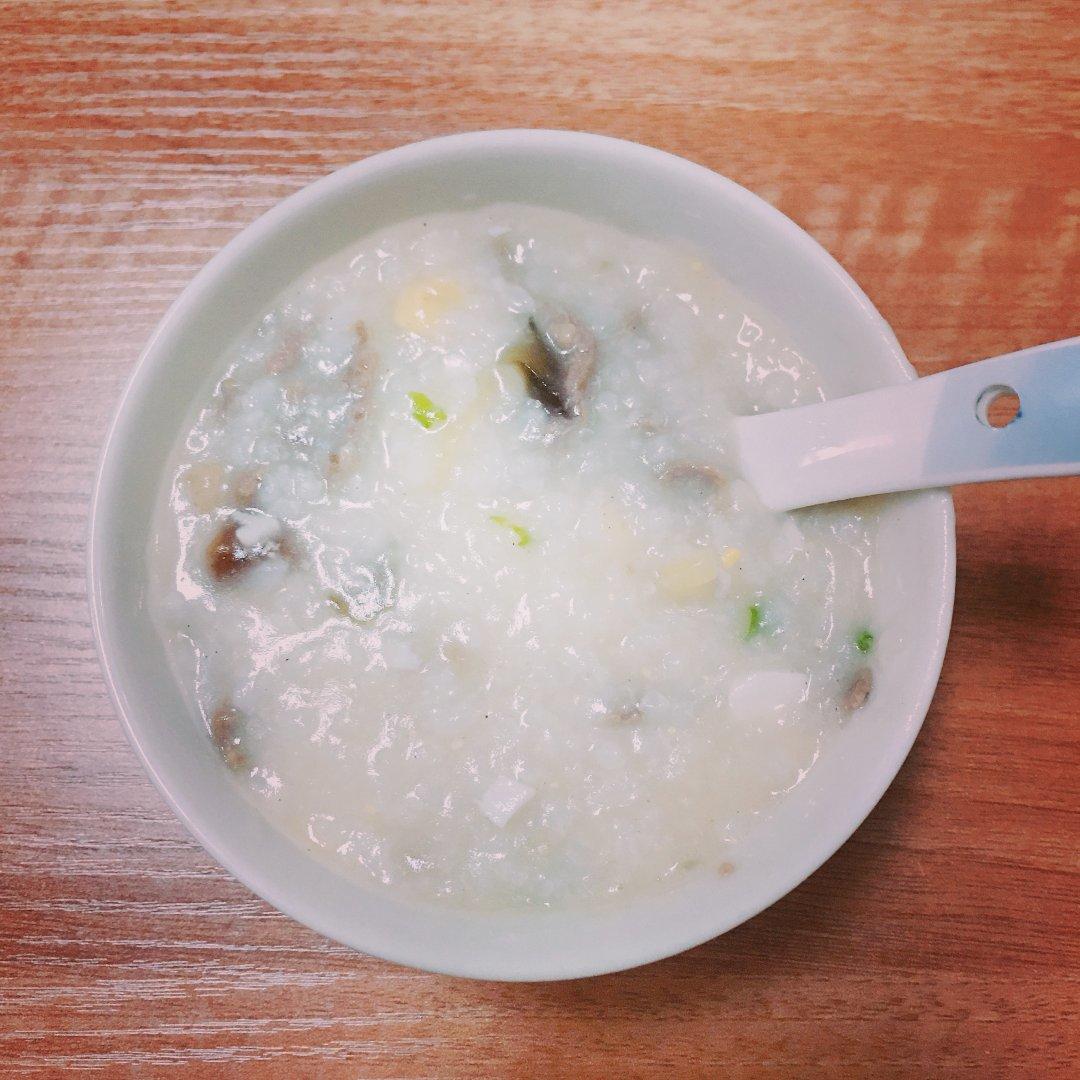 十五分钟快手之香滑皮蛋瘦肉粥(附五分钟电饭煲电压力锅更快捷方法)