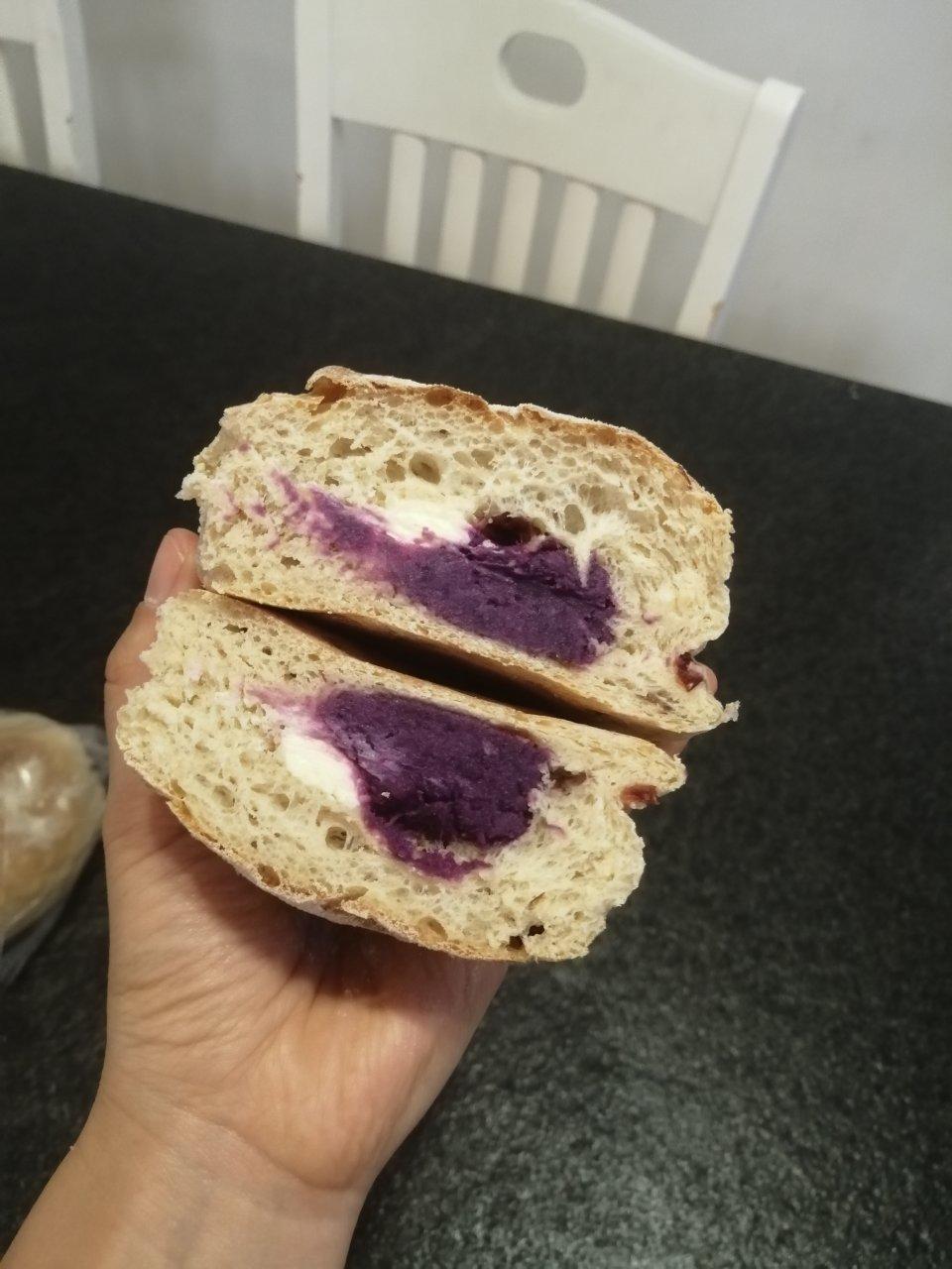 全麦肉桂软欧包