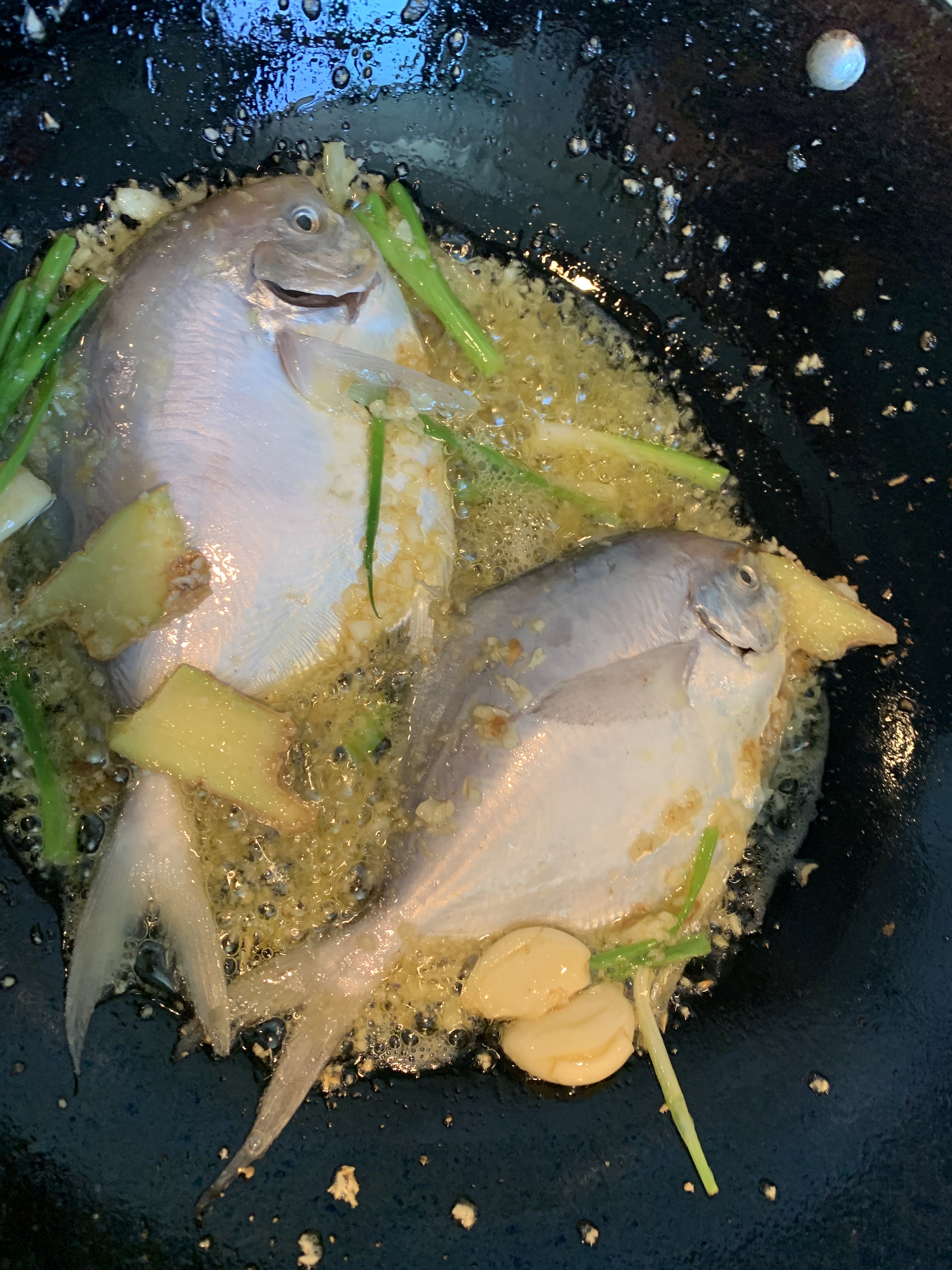 沼虾鲳鱼绝顶鲜的做法 步骤3
