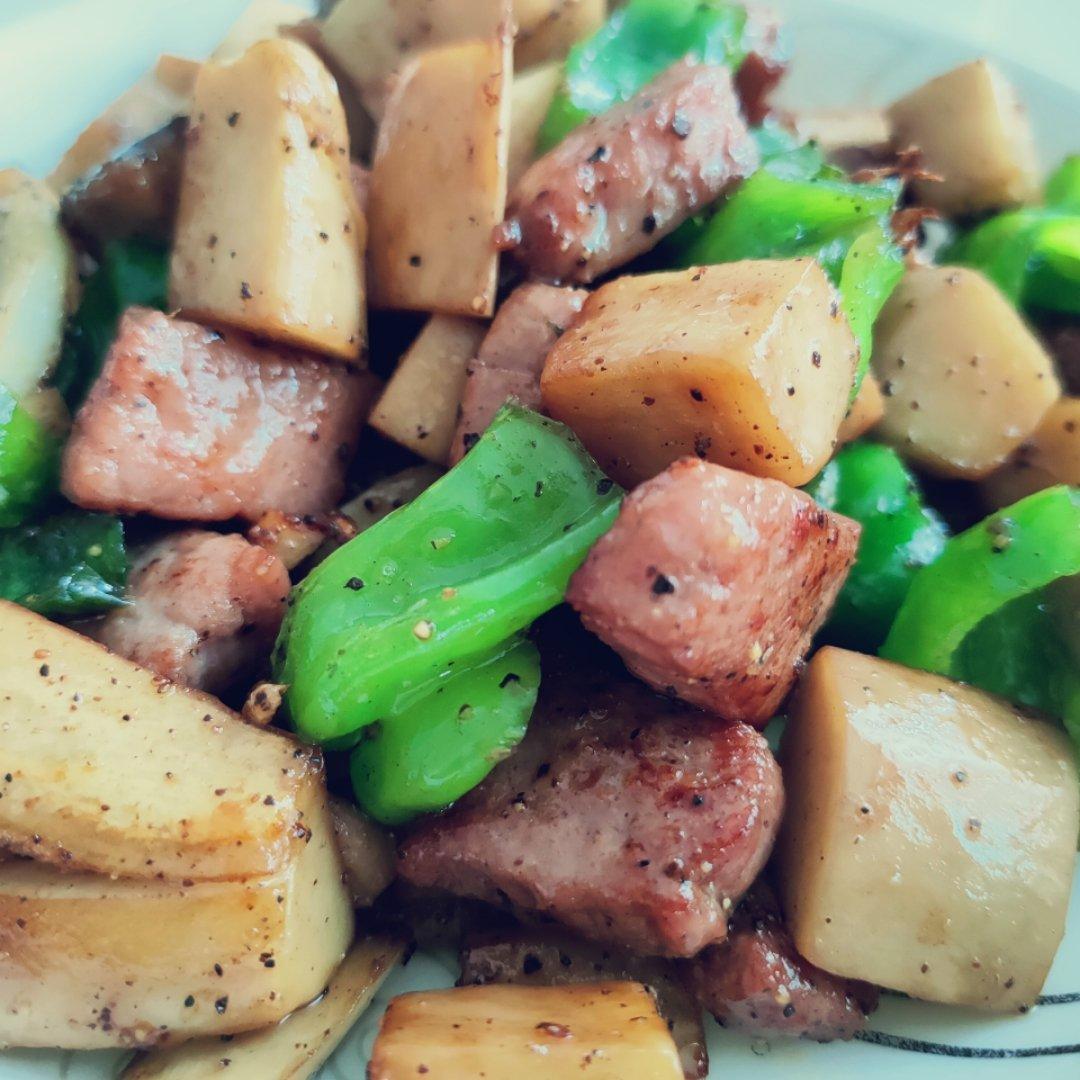 黑胡椒杏鲍菇牛肉粒