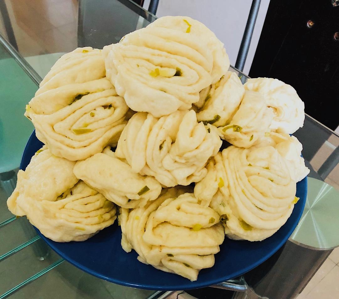 葱油花卷 Steamed Roll
