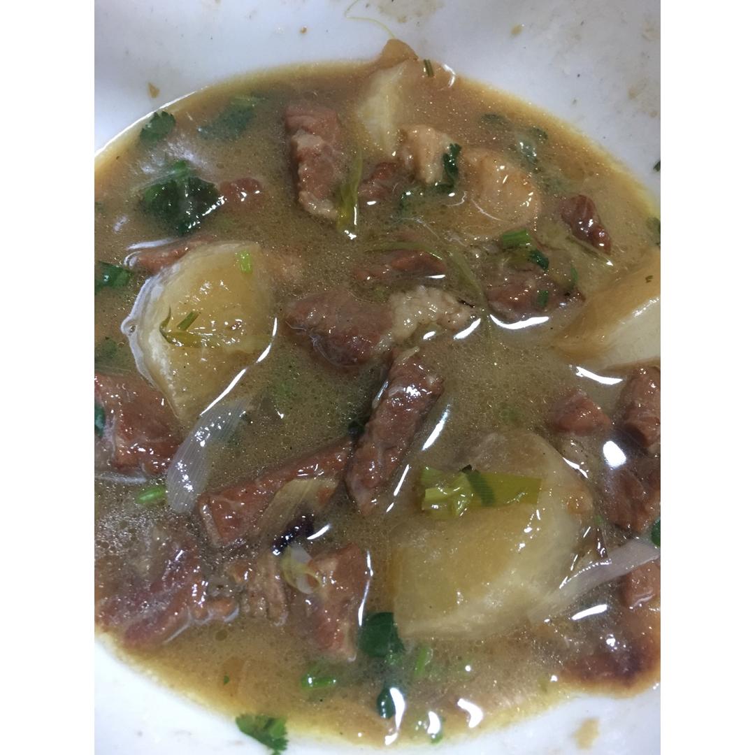 萝卜炖牛腩