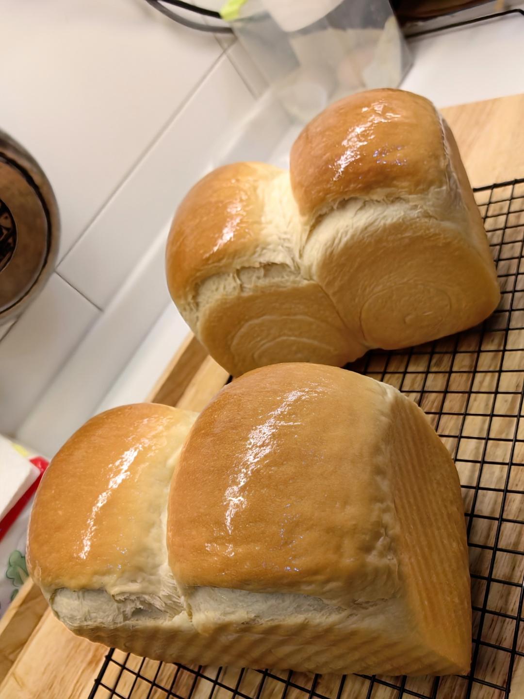 用了5年的配方鲜奶牧场吐司，放三天都松软绵密