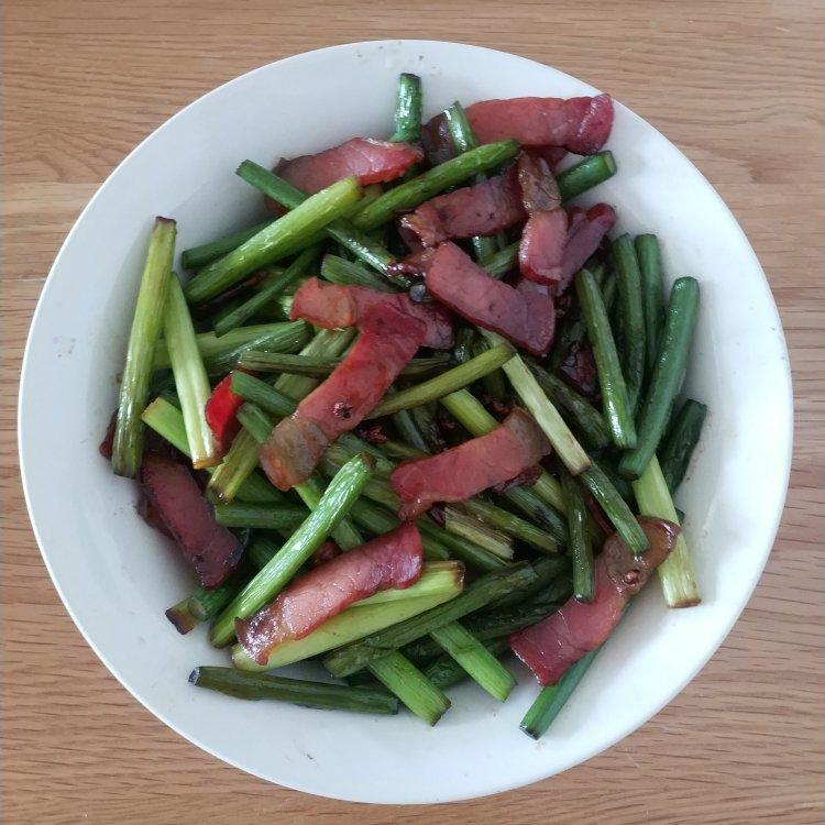 蒜苔炒腊肉