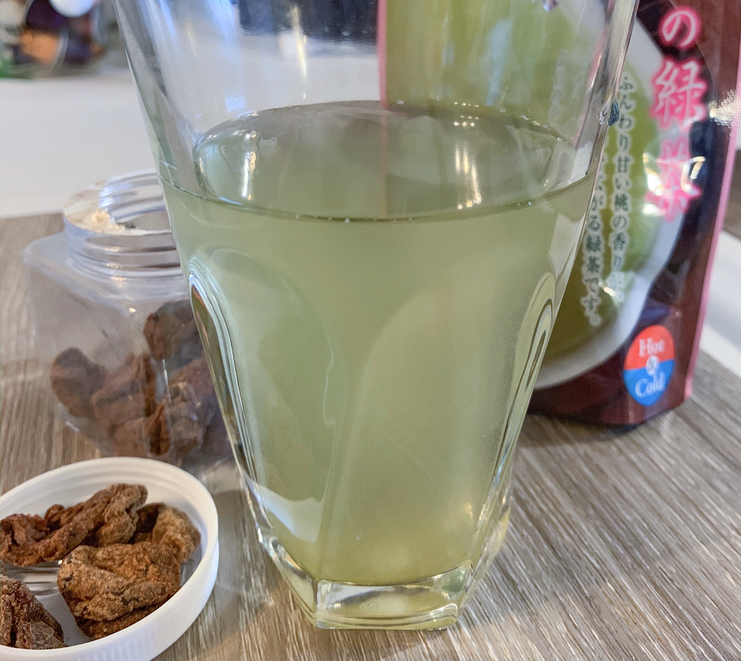 白桃梅子绿茶的做法