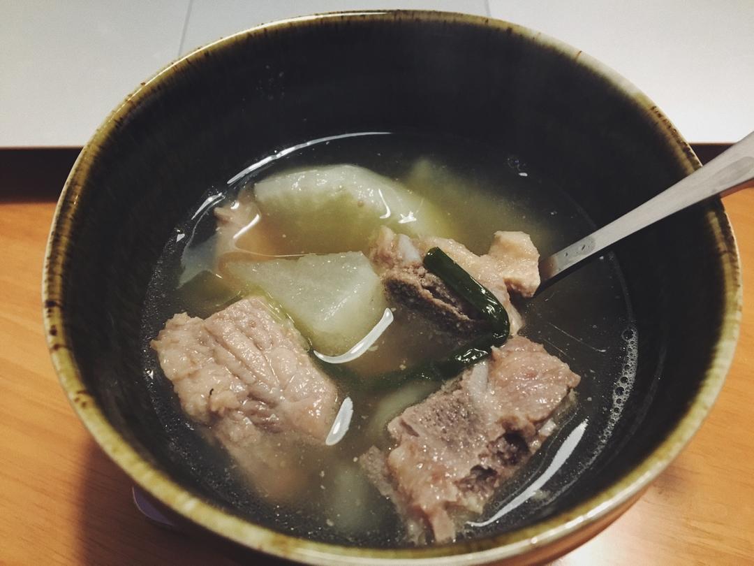 萝卜排骨汤