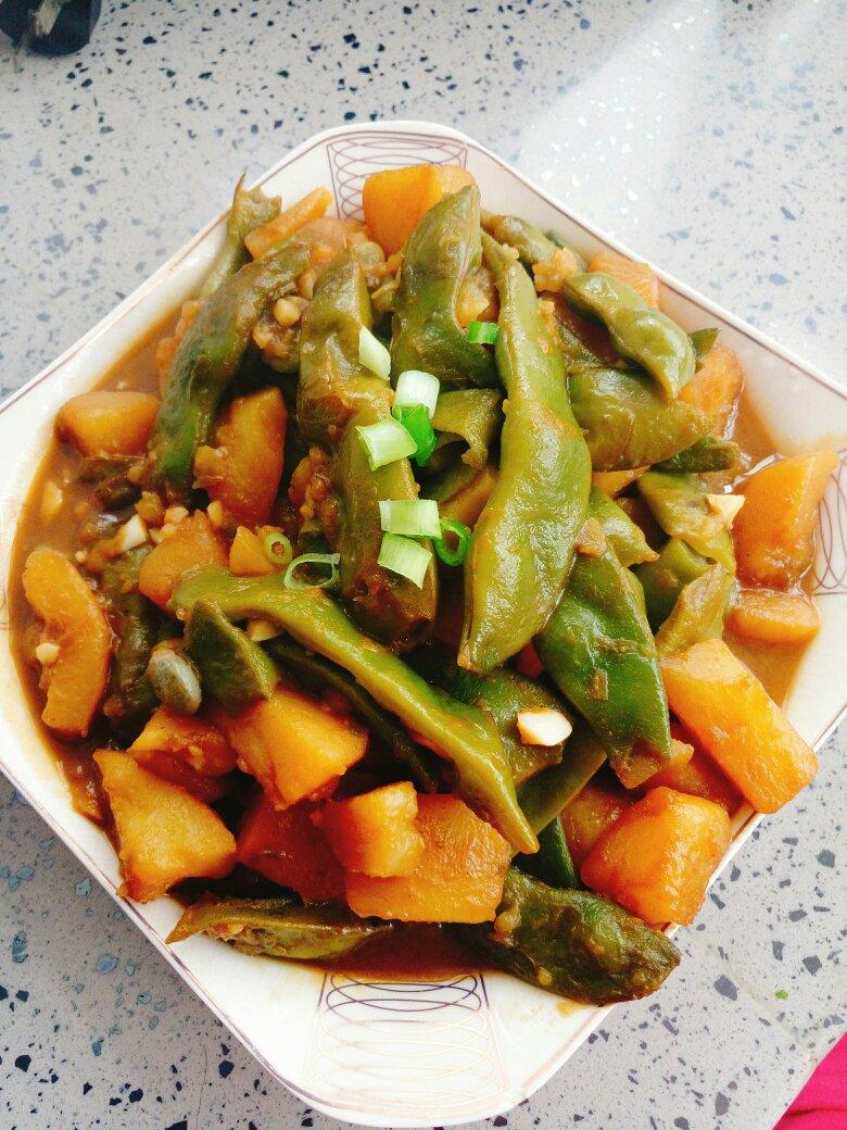 土豆炖豆角