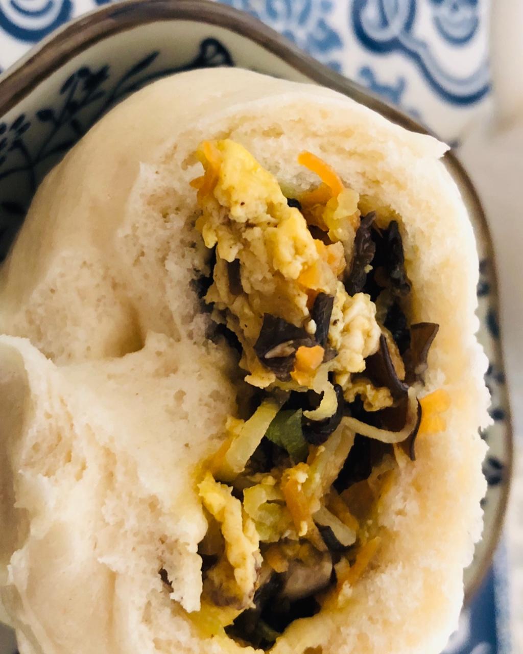 胡萝卜木耳鸡蛋素包子
