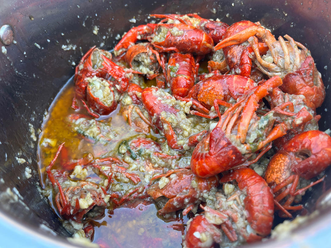 蒜蓉小龙虾，一看就会做（完整视频版）