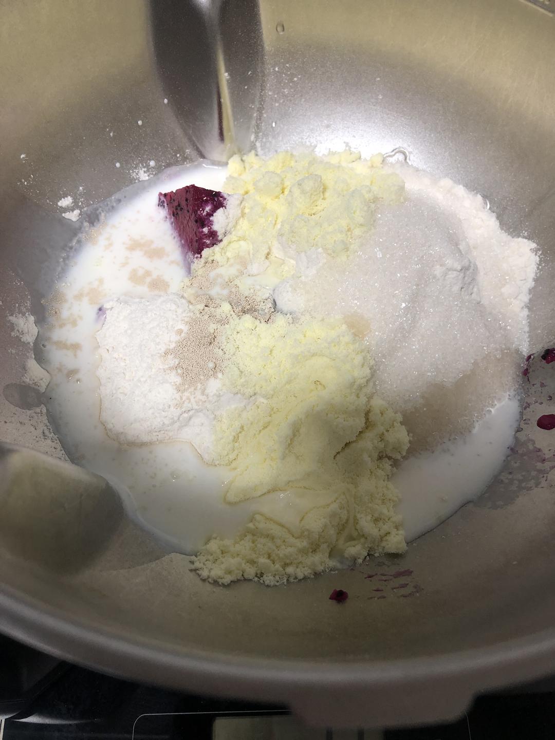 纯奶手撕吐司的做法 步骤1