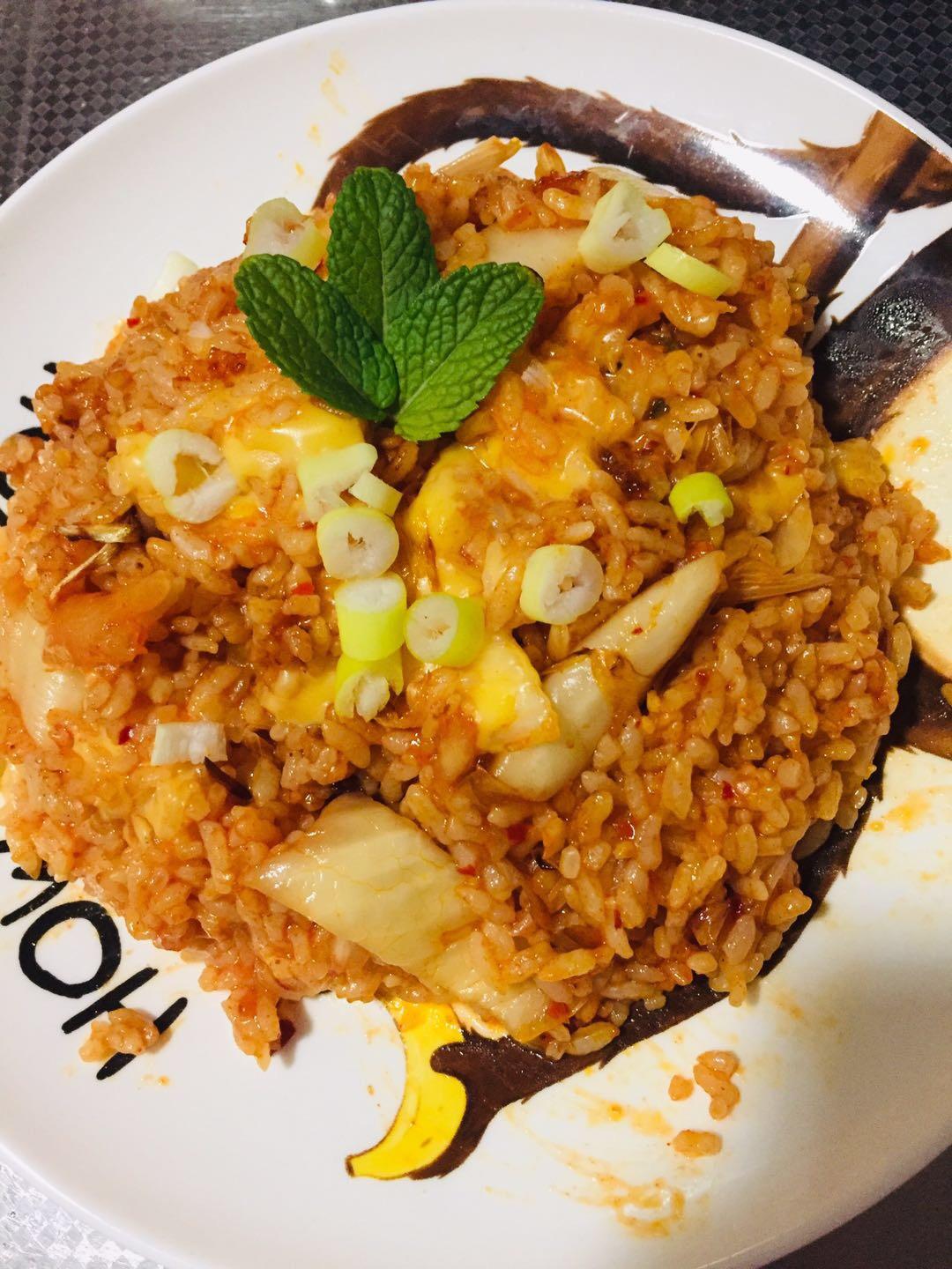 芝士辣白菜炒饭